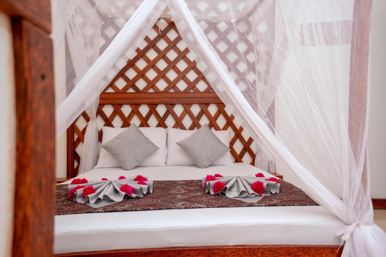 Kuti Hotel Stone Town Zanzibar Esterno foto
