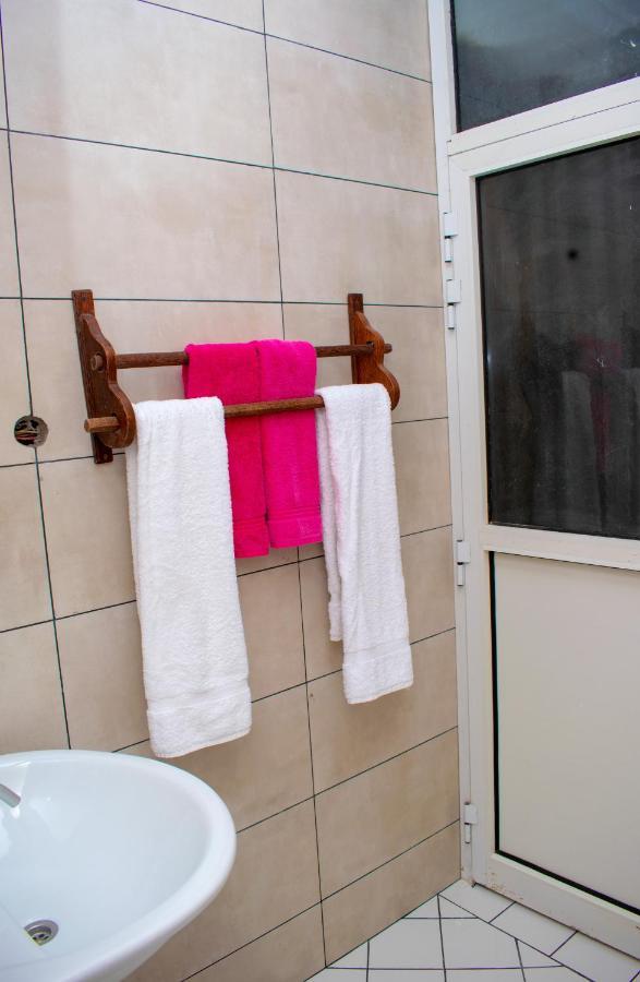 Kuti Hotel Stone Town Zanzibar Esterno foto